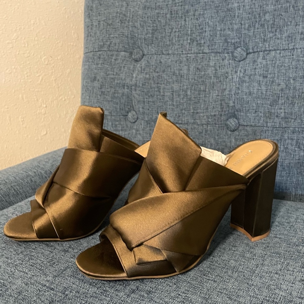 Gianni Bini Satin Olive Twist Mules